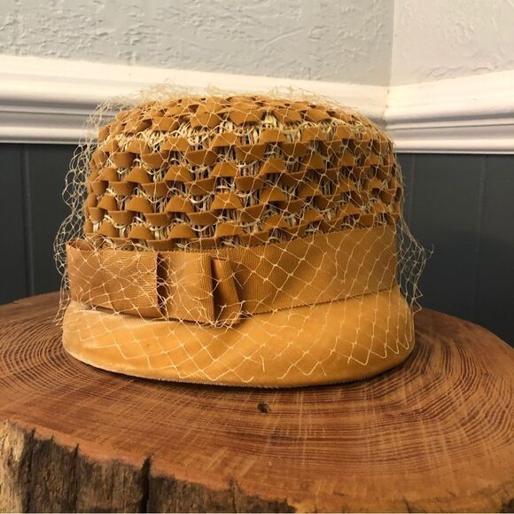 Vintage Mustard Yellow Velvet bucket Style Hat with Netting - Picture 2 of 12